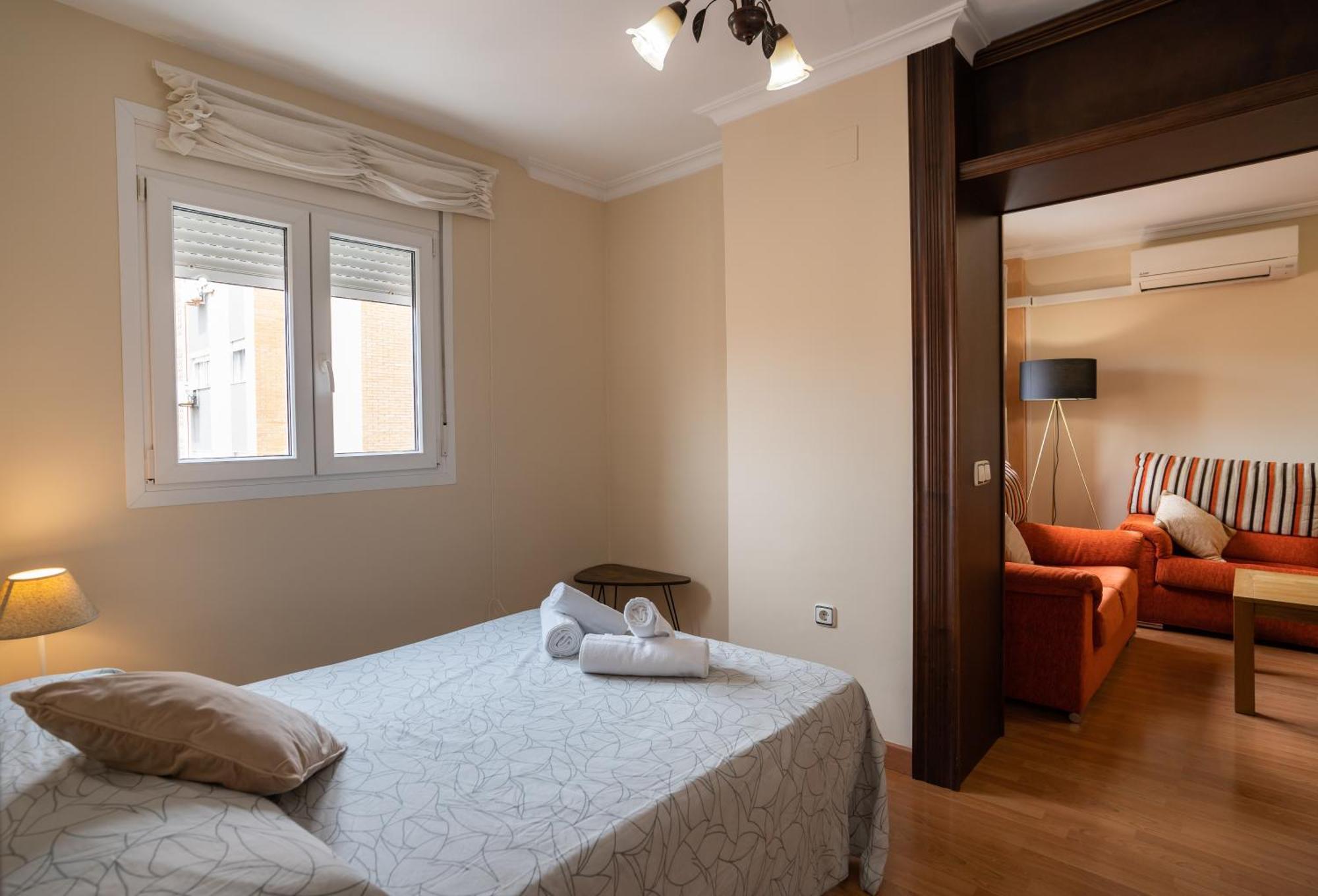 Cuarteles By Dossan Apartment Malaga Exterior photo